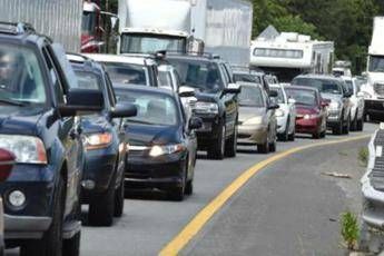 Codice della strada, stretta contro minicar truccate e ok a targhe personalizzate