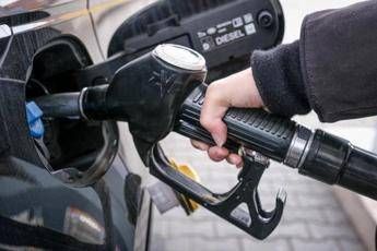 Bollo auto, quanto si risparmia con l’abolizione? L’analisi
