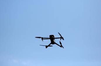 Lituania, drone invade spazio aereo: popolazione invitata a “cercare luogo sicuro”