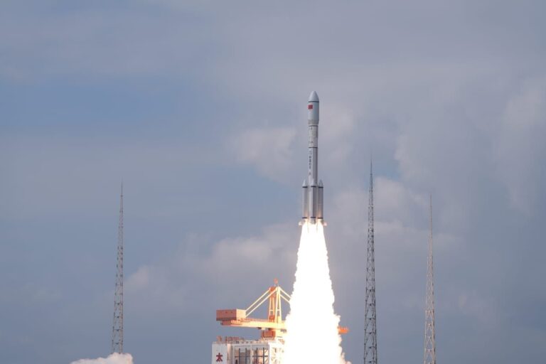 La Cina vara un piano per il settore dell’informazione e delle comunicazioni
