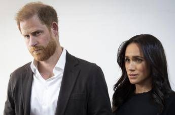 Conte Spencer: “Stampa cancerogena, Harry e Meghan trattati come mia sorella Diana”