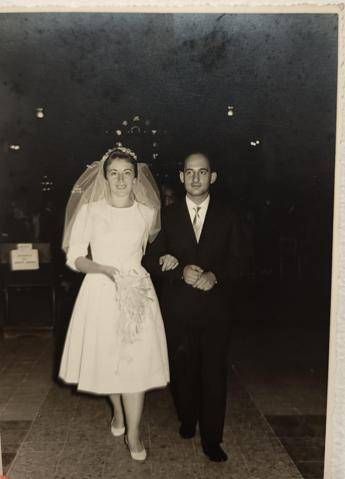 Da un bacio di 67 anni fa ai canguri visti in Australia, in 60 Rsa un progetto salva i ricordi degli anziani