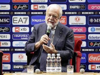 De Laurentiis: “Nuovo stadio? Sarà da 70.000 posti e sorgerà a Napoli Est, il Maradona va abbattuto”