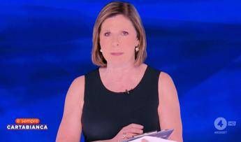 E’ sempre Cartabianca, spot a raffica e trasmissione in ritardo su Rete4