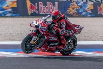 Gp Misano, Marquez domina gara sprint davanti a Bezzecchi: l’ordine di arrivo e come cambia la classifica