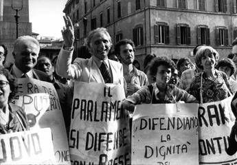 Parachini, compagna di Pannella: “Una vita con Emma tra tante battaglie, faccia a faccia con la storia”