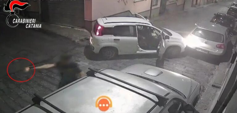 Sparatoria a Motta Sant’Anastasia nel Catanese, arrestato un 20enne