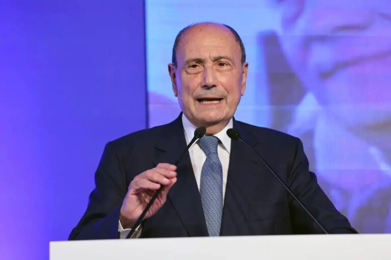 Schifani “Preoccupa la violenza del linguaggio nella politica”