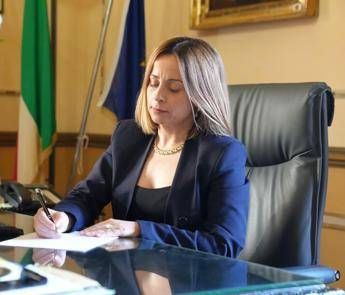 “No al neomelodico che inneggia ai boss”, sindaca di Termini Imerese ritira patrocinio a un evento: valanga di commenti positivi sui social